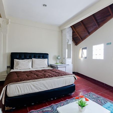 Pele Guesthouse 반둥 외부 사진