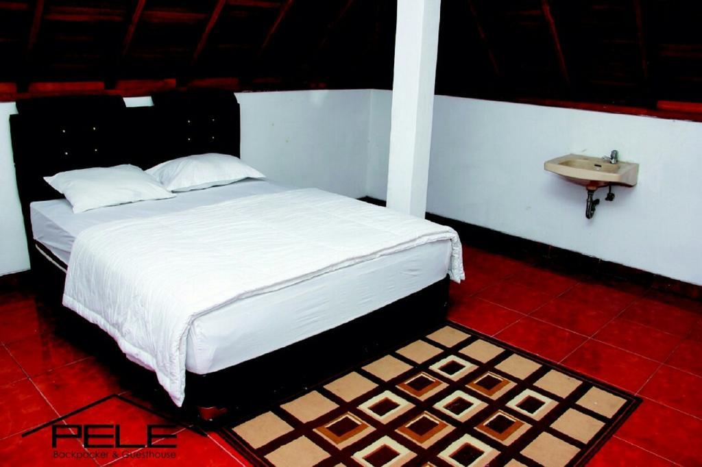 Pele Guesthouse 반둥 외부 사진